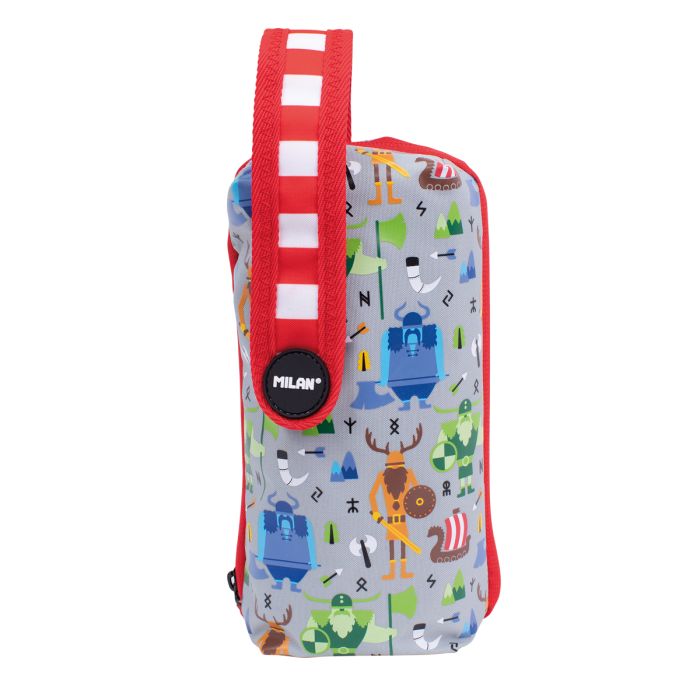 Milan Vikings Pack de 4 Estuches portatodo con Contenido de Serie - Contenido: Goma de Borrar, 2 Sacapuntas, 1 Lapiz de Grafito HB, 3 Boligrafos (Verde, Negro y Rojo), 1 Regla de 15 cm, 10 Lapices de Colores Ergo y 12 Rotuladores